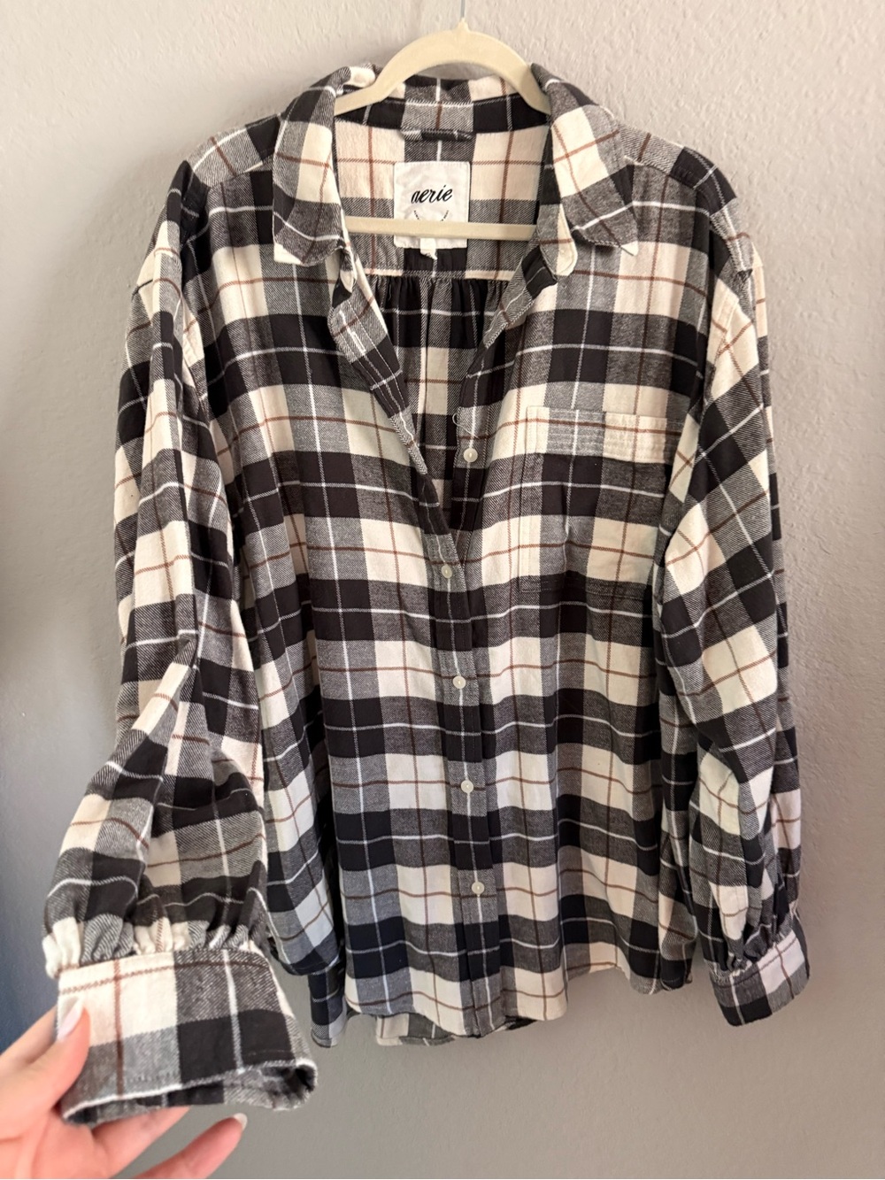 Aerie Black Cream Brown Plaid Flannel Button Down Shirt XL